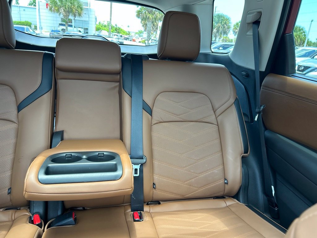 Certified 2025 Nissan Pathfinder Platinum w/ Cargo Package FWD image 16