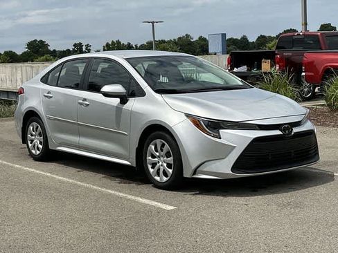 Used 2024 Toyota Corolla LE FWD image 29