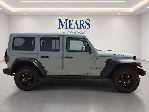 Used 2023 Jeep Wrangler Unlimited w/ Sun & Screen Package AWD/4WD image 6