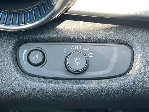 New 2026 Chevrolet Trax LT FWD image 14