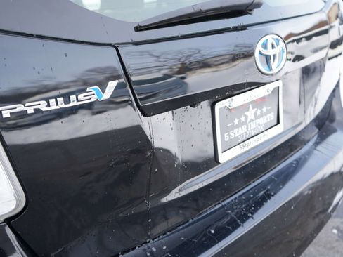 Used 2015 Toyota Prius V Two image 11