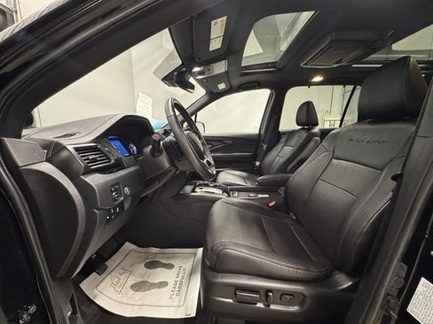Used 2022 Honda Pilot Black Edition image 25