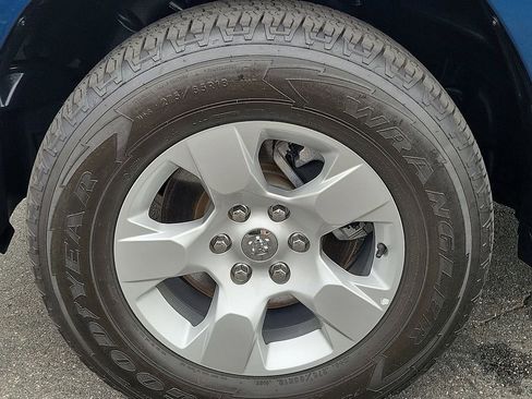 Certified 2023 RAM 1500 Big Horn image 24