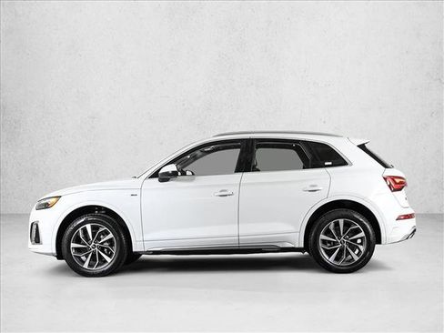 Certified 2024 Audi Q5 2.0T Premium Plus AWD/4WD image 9