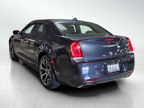 Used 2015 Chrysler 300 S image 5
