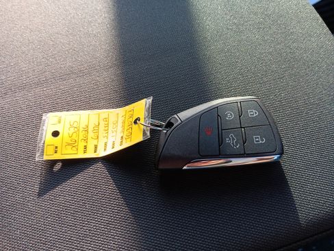 New 2026 GMC Sierra 1500 SLE image 19