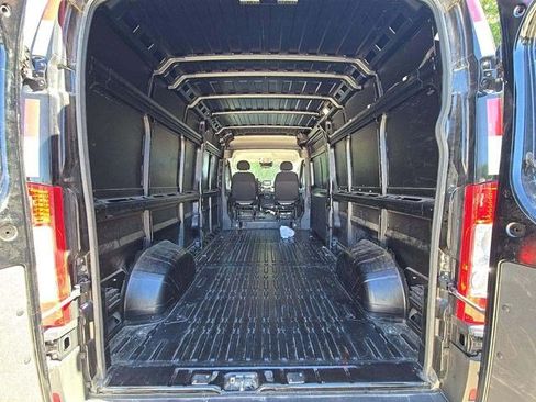 Used 2025 RAM ProMaster 2500 FWD image 7