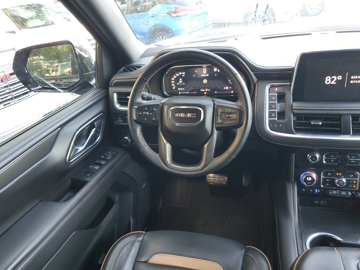 Used 2023 GMC Yukon AT4 AWD/4WD image 12