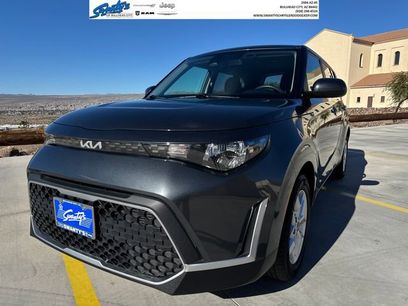 Used 2023 Kia Soul LX w/ LX Technology Package