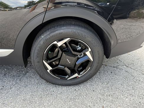 New 2026 Kia Sportage EX w/ EX Panorama Roof Package image 32