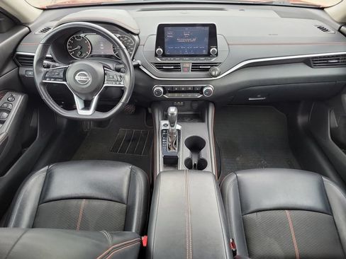 Used 2021 Nissan Altima 2.0 SR FWD image 16