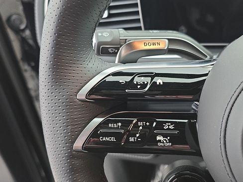 Certified 2026 Mercedes-Benz GLE 53 AMG 4MATIC image 17