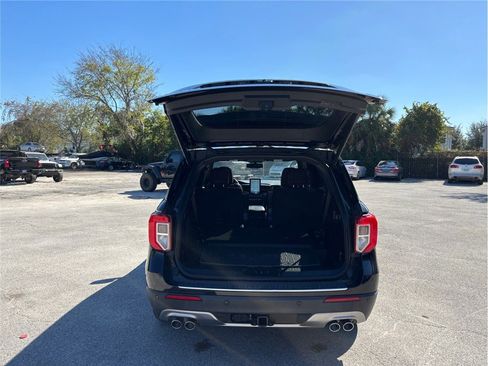 Used 2020 Ford Explorer Platinum w/ Premium Technology Package image 52