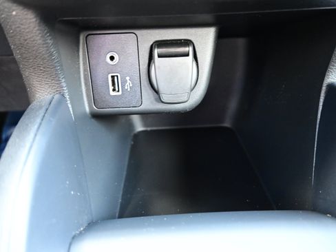 Used 2025 Nissan Versa S w/ S Plus Package FWD image 22