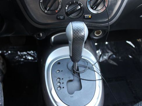 Used 2017 Nissan Juke S FWD image 19