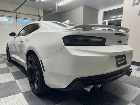 Used 2017 Chevrolet Camaro SS RWD image 24