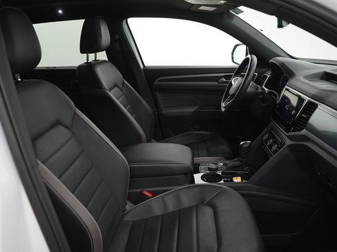 Used 2023 Volkswagen Atlas Cross Sport SEL Premium R-Line AWD/4WD image 11