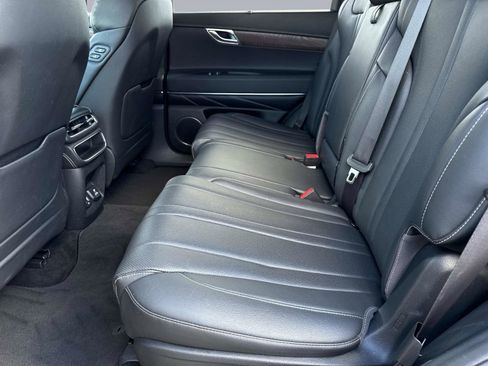 Used 2024 Genesis GV80 2.5T image 15