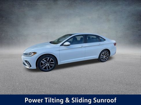 New 2025 Volkswagen Jetta SE image 9