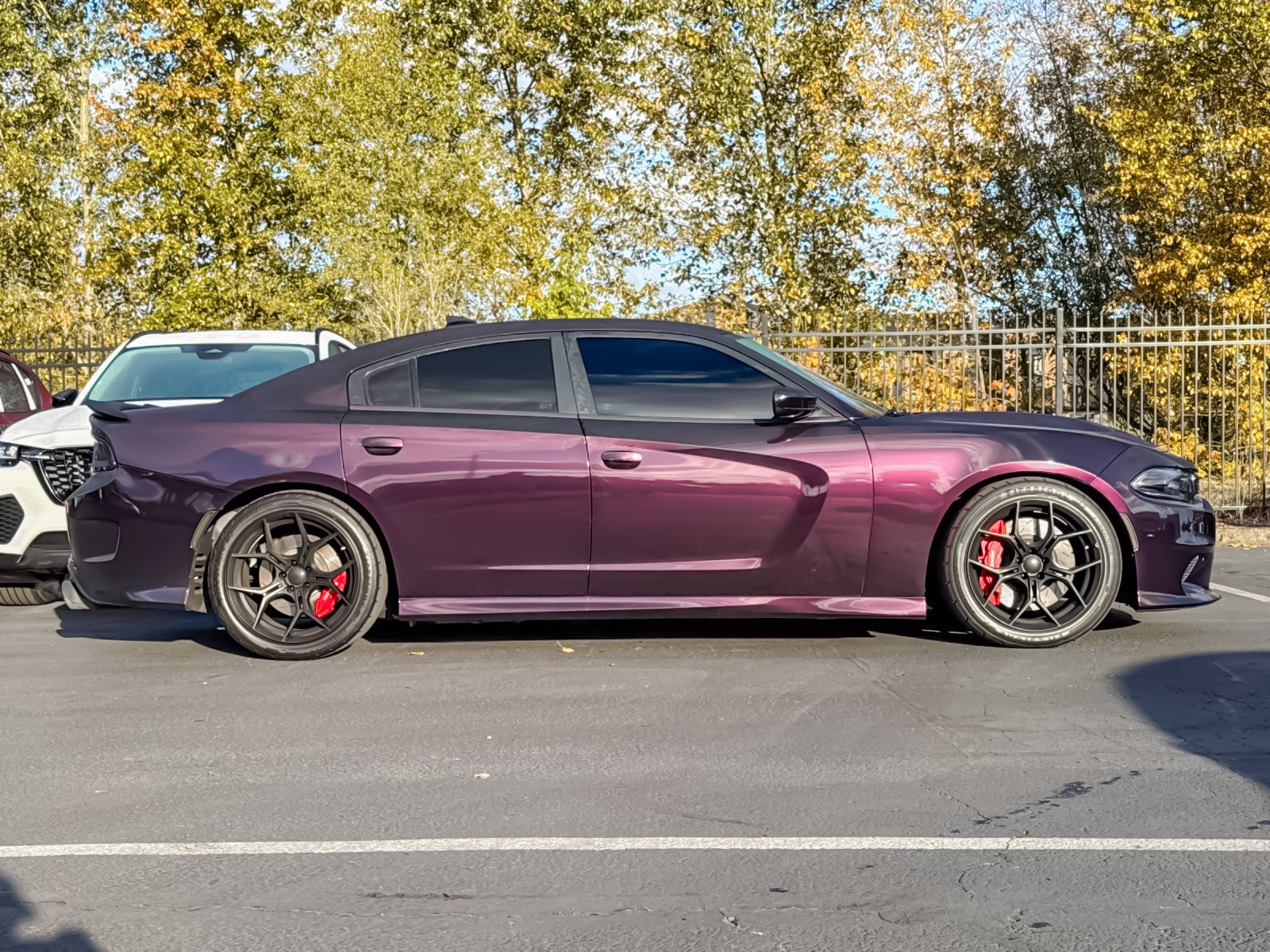 Used 2016 Dodge Charger SRT Hellcat w/ Harman/Kardon Audio Group RWD image 2