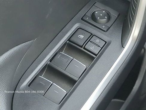 Used 2025 Toyota RAV4 XLE image 22