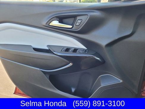 Used 2024 Chevrolet Trax LT w/ Driver Confidence Package image 13