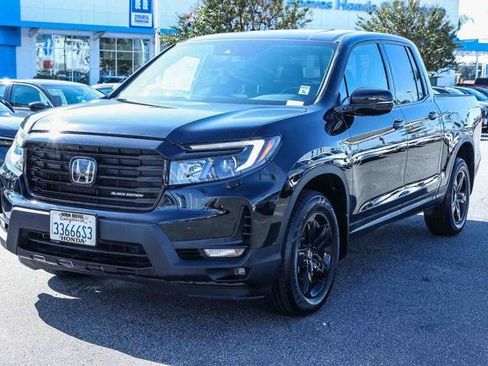 Used 2023 Honda Ridgeline Black Edition image 3