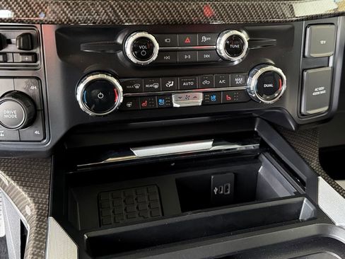 New 2025 Ford F250 Lariat w/ Lariat Ultimate Package AWD/4WD image 22