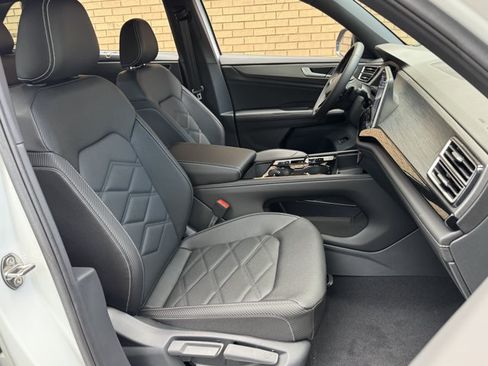 New 2026 Volkswagen Atlas Cross Sport SE AWD/4WD image 16