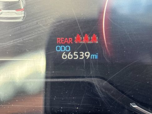 Used 2024 Toyota RAV4 LE FWD image 21