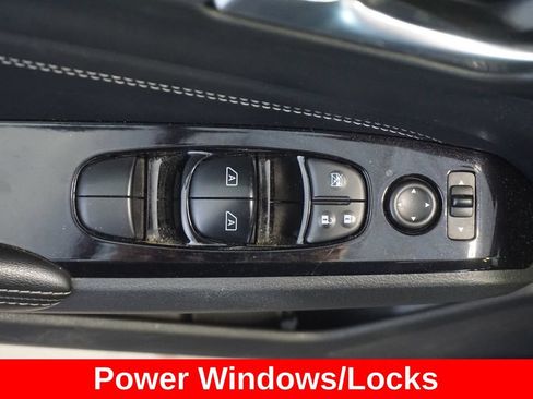 Used 2020 Nissan Altima 2.5 SV AWD/4WD image 6