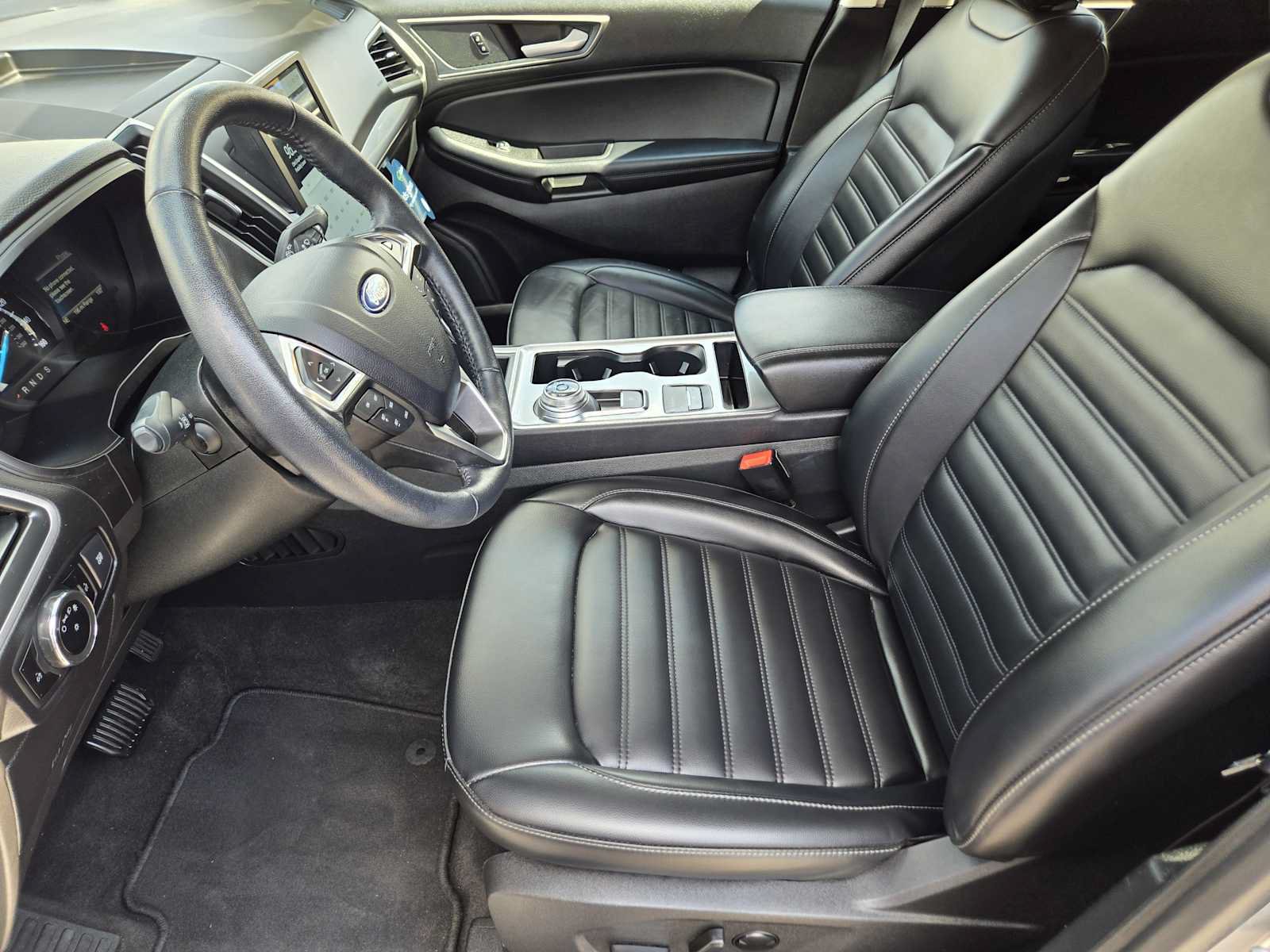 Used 2024 Ford Edge SEL AWD/4WD image 14