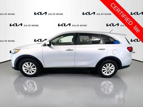 Used 2019 Kia Sorento FWD V6 image 5