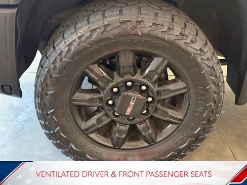 Used 2024 GMC Sierra 2500 AT4 AWD/4WD image 16