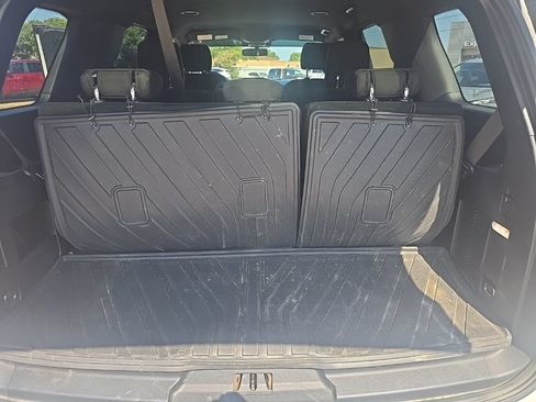 Used 2020 Ford Expedition XLT RWD image 12