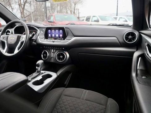 Certified 2022 Chevrolet Blazer LT image 32
