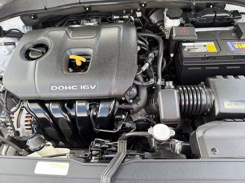 Used 2020 Hyundai Kona SE AWD/4WD image 10