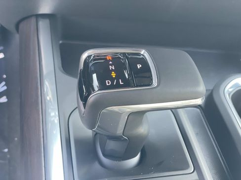 New 2026 GMC Sierra 1500 SLT w/ SLT Premium Plus Package image 17