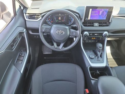 Used 2024 Toyota RAV4 LE AWD/4WD image 7