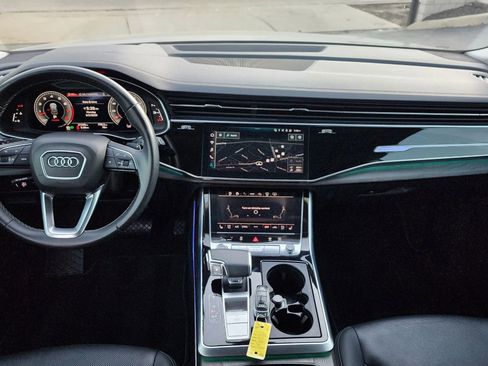 Used 2023 Audi Q8 Prestige image 11