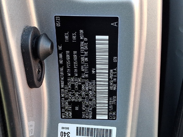 Used 2023 Toyota Sienna XSE w/ XSE Plus Package AWD/4WD image 19
