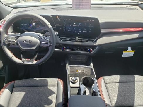 New 2027 Chevrolet Equinox RS w/ Convenience Package III AWD/4WD image 18
