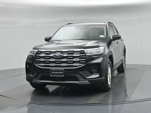 New 2026 Ford Explorer Active RWD image 55