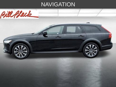 Used 2023 Volvo V90 B6 Cross Country Plus AWD/4WD image 2