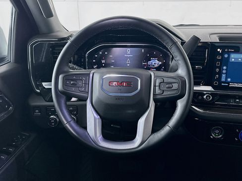 Used 2024 GMC Sierra 1500 Elevation image 17