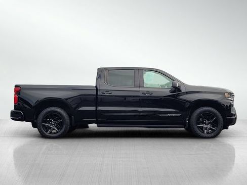 Used 2024 Chevrolet Silverado 1500 High Country w/ Midnight Edition AWD/4WD image 3