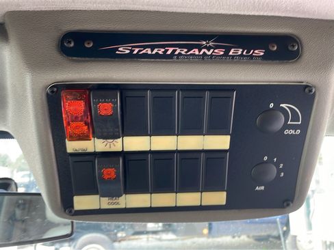 Used 2015 Chevrolet Express 3500 w/ Shuttle Bus Package image 25