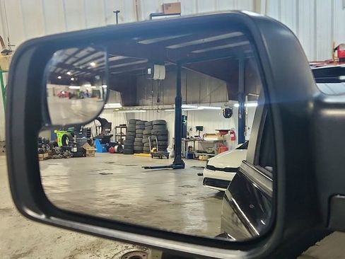 Used 2019 RAM 1500 Big Horn image 9