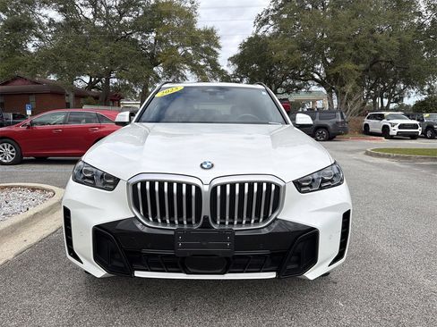 Used 2025 BMW X5 xDrive40i image 10