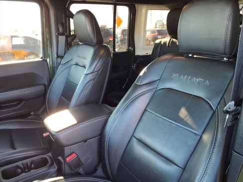 Certified 2023 Jeep Wrangler Unlimited Sahara w/ Cold Weather Group image 9